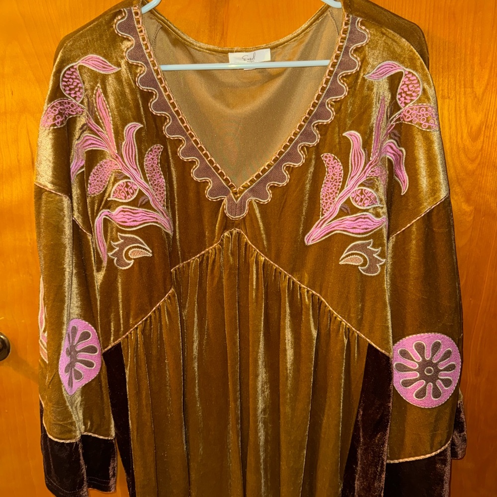 Velvet Tunic with Pink Embroidery